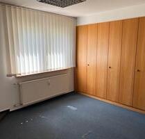 Büro Raum zu vermieten - 290,00&nbsp;EUR Kaltmiete, ca.&nbsp; 15,00&nbsp;m&sup2; in Viernheim (PLZ: 68519)