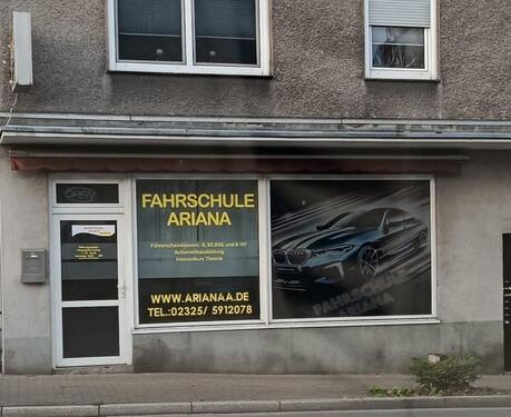 Foto - Fahrschule - Ladenlokal zuvermieten Praxis Büro Supermarkt