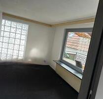 Mietwohnung - 1.000,00&nbsp;EUR Kaltmiete, ca.&nbsp; 140,00&nbsp;m&sup2; in Ammerbuch (PLZ: 72119)