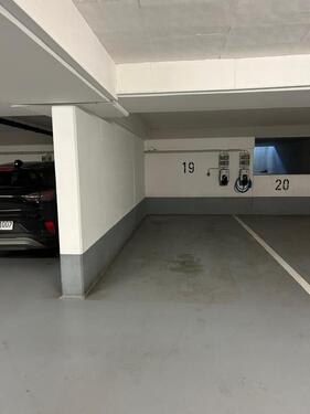 Foto - Tiefgaragenstellplatz mit moderner Wallbox im Dünenquartier
