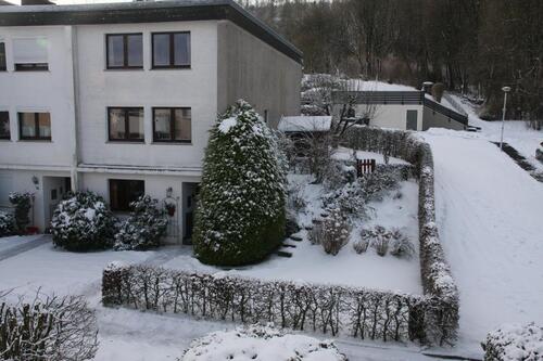 Foto - Reihenendhaus mit gepflegtem Garten, ruhig gelegen mit 2 Garagen