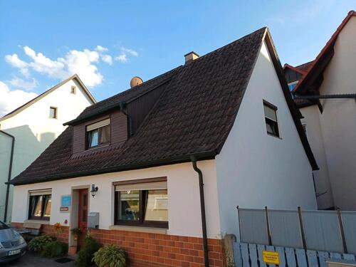 Foto - Verkaufe Haus in Ipsheim - 199.000,00&nbsp;EUR Kaufpreis, ca.&nbsp; 130,00&nbsp;m&sup2;