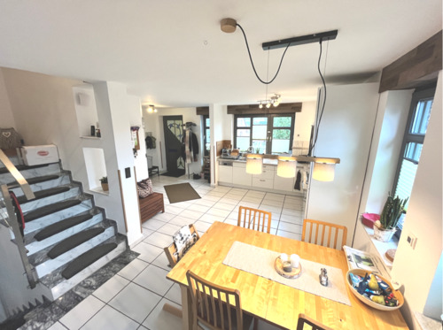 Foto - Helle, stadtnahe Wohnung mit Balkon, Keller, Stellplatz und EBK