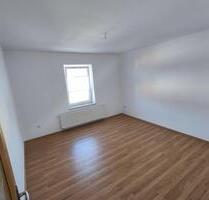 3-Zimmer-DG-Wohnung in Niederplanitz, Maisonette, EBK, Stellplatz - Zwickau Neuplanitz