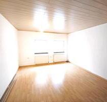 Helle 4-Zimmer-Wohnung mit Garten im Zentrum von Groß Ilsede