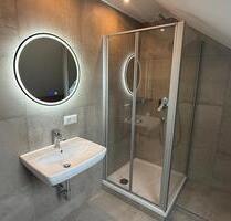 Modern 2 Zimmer DG -Wohnung , 64qm. Erstbezug! - Amberg