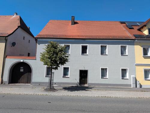 Foto - 5 Zimmer Mehrfamilienhaus, Wohnhaus zum Kaufen in Schnaittenbach