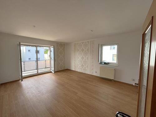 Foto - Schicke 3-Zimmer-Wohnung mit Balkon in zentraler und ruhiger Wohnlage!