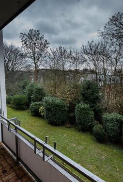 Foto - Sanierungsbedürftige 2-Zimmerwohnung mit Ausblick ins Grüne