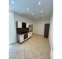 2,5-Zimmer-Wohnung mit Einbauküche, Balkon & Gartennutzung - Oranienburg