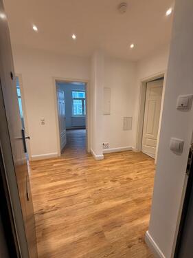 Foto - Hochwertig ausgestattete und helle 3-Zimmerwohnung inkl. EBK