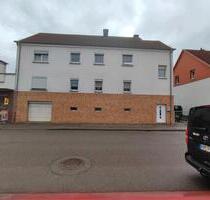 Zweifamilenhaus - 180.000,00&nbsp;EUR Kaufpreis, ca.&nbsp; 180,00&nbsp;m&sup2; in Zweibrücken (PLZ: 66482)