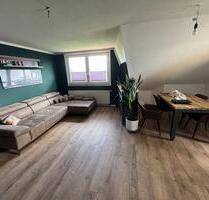 **Helle 2-Zimmer-Wohnung mit großem Balkon, Garten & Stellplatz** - Sandersdorf-Brehna Roitzsch