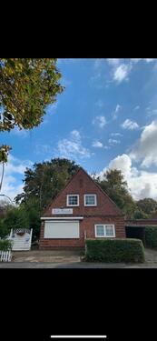 Foto - Einfamilienhaus mit zwei Wohneinheiten