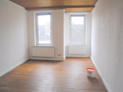 Foto - GROßE 2 ZIMMERWOHNUNG für STUDENTEN o.ä.