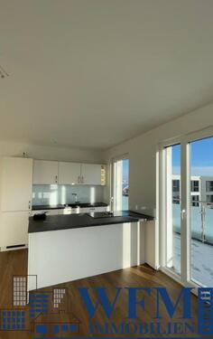 Foto - Penthouse mit Stellplatz, Außenrolläden, Aufzug