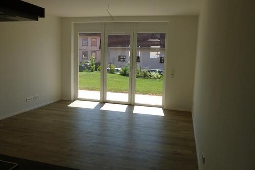 Foto - 2-Zimmer-Wohnung mit Terrasse & Gartenanteil in Altfeld, EG