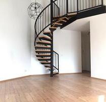 Helle Maisonette- Wohnung mit Balkon und Tiefgarage in Grünstadt