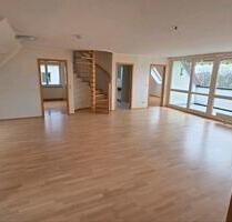 Sonnige 4 12 Zimmer Maisonette Wohnung mit großem Keller + 2xTG - Crailsheim