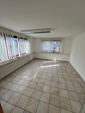 Foto - Moderne Büroräumlichkeit mit Konferenzraum – 140 m²