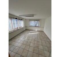 Moderne Büroräumlichkeit mit Konferenzraum – 140 m² - Ulrichstein