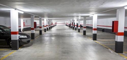 Foto - Solingen Ohligs Hbf Tiefgarage Stellplatz Garage KFZ PKW