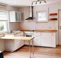 Helle, zwei Zimmer Einliegerwohnung mit separatem Eingang, 38qm - Althengstett