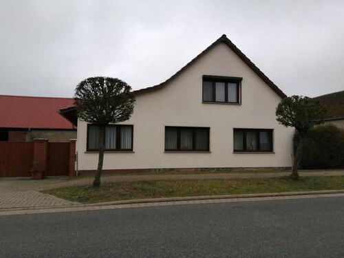 Foto - Einfamilienhaus mit Scheune, Grünfäche, Garten. Prignitz