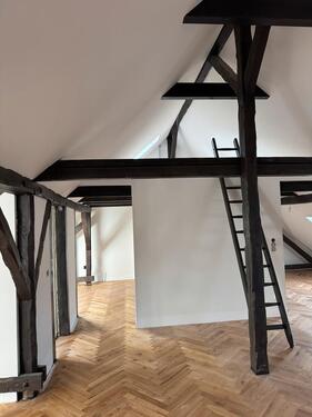 Foto - Dachgeschosswohnung - 1.100,00 EUR Kaltmiete,