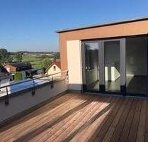 Urbaner Schick mit Weitblick: 140-qm-Dachgeschosswohnung - Taufkirchen (Vils)