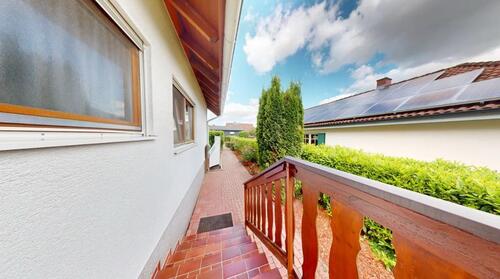 Foto - 3 ZKB Mietwohnung mit Balkon, Badewanne, EBK, Stellplatz, Wohnung