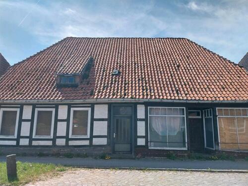 Foto - Haus mit Grundstück - 45.000,00&nbsp;EUR Kaufpreis, ca.&nbsp; 100,00&nbsp;m&sup2;