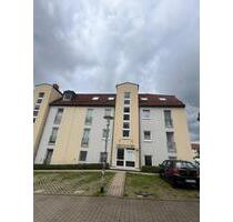 1,5 Raum Wohnung im EG hell freundlich preiswert mit Stellplatz - Freiberg