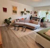 Möbliertes WG Zimmer mit eigenem Balkon - Frankfurt am Main Niederrad