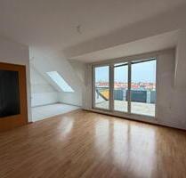 Schöne, geräumige 3- Zimmer Wohnung in ruhiger Lage - Merseburg