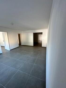 Foto - Kernsanierte 3 Zimmer Wohnung in ruhiger Lage