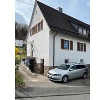 Solide Doppelhaushälfte mit 4 Zimmern in Siegen-Eiserfeld