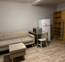 1-Zimmer mit eigenem Bad, Gemeinschaftsküche, Stellplatz, WLAN,… - Dietenhofen
