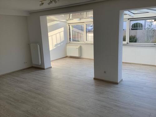 Foto - Gepflegte, helle 3 Zimmer WHG, 95qm, Soutterain in Eschborn-Ndh