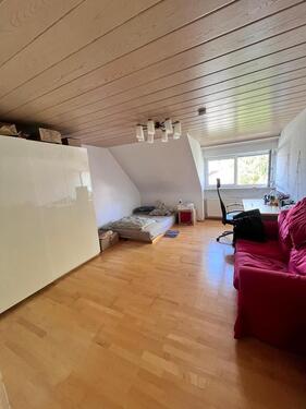 Foto - 4 Zi-Wohnung für WG oder Familie-5min Uni Vaihingen 3min Zentrum