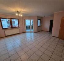 Traumhafte 3-Zimmer-Wohnung mit Balkon & Tiefgarage - sofort frei - Wörth am Main