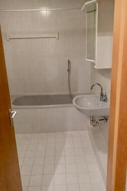 Foto - 3-Zimmer-Wohnung mit Süd-Loggia und Hobbyraum