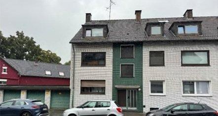 Foto - 6-Familienhaus mit 3 Garagen in Duisburg an Kapitalanleger