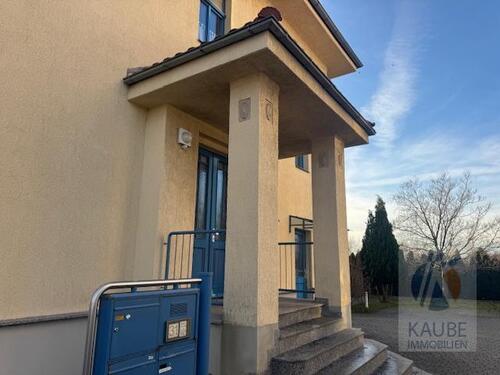 Foto - EINE WOHNUNG zum VERLIEBEN! Große 4-R-Whg im EG mit GartenStellplatz in Zentrumsnähe u. dennoch im Grünen zu vermieten