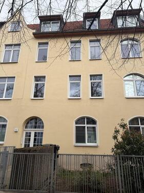 Foto - Helle 2-Zimmer-Wohnung (43 m²) im 1. OG mit neuer Einbauküche