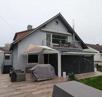 2- Familien Haus mit Einliegerwohnung oder Mehrgenerationshaus - Friedberg (Hessen)