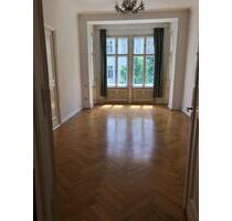 2 Zimmer in queer 2 Frauen-WG, Altbau (bitte Objektbesch. lesen!) - Berlin Tempelhof-Schöneberg