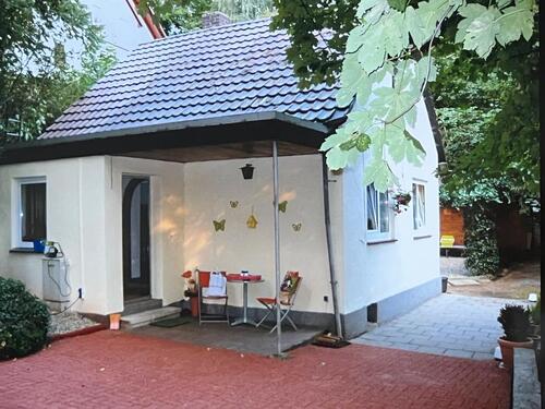 Foto - Haus Grundstück mit Entwicklungspotenzial