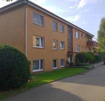 Modernisierte 4-Zimmer-Whg. im 1.OG mit Küche, Balkon und Carport - Ellerau