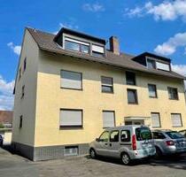 3 Zi. (KDB) Whg 1. OG mit Balkon, gem. Garten & Garage - Bonn Gielgen